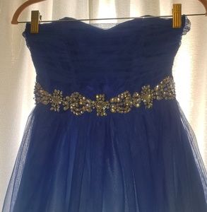 Dark blue to white dress